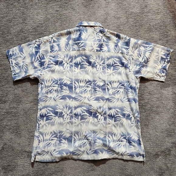 Cache Creek Hawaiian Button Up Shirt Large Blue Floral Short Sleeve Lightweight - Picture 7 of 13